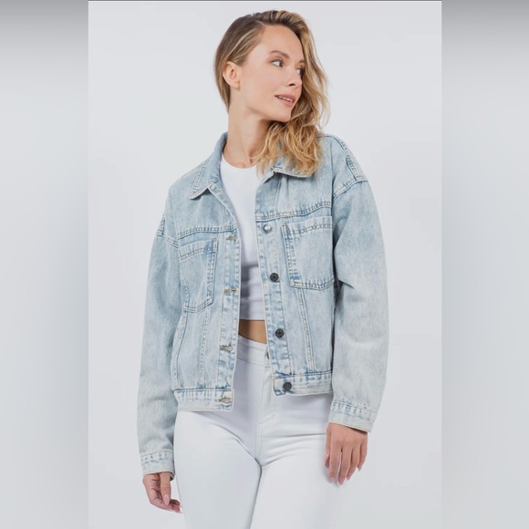 NEW • Oversized Trucker Denim Jacket • Vintage Wash Jean Jacket - Picture 1 of 5